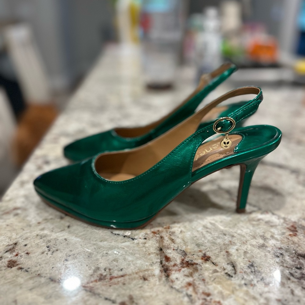 Women’s heel shoes